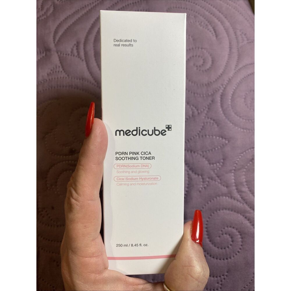 Medicube PDRN Pink Cica Soothing Toner 250ml